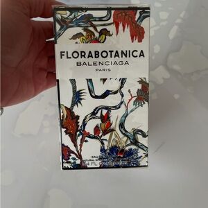 Balenciaga Florabotanica w? Red  Blue Accents. New in box. No plastic wrap on bo